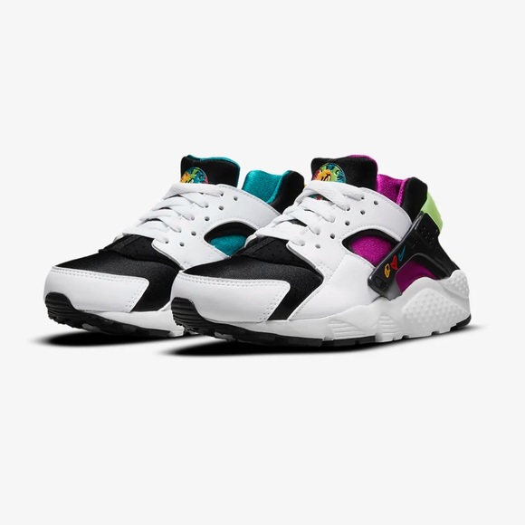 Nike Shoes - Nike | huarache run sneakers size 7Y/8.5 women
